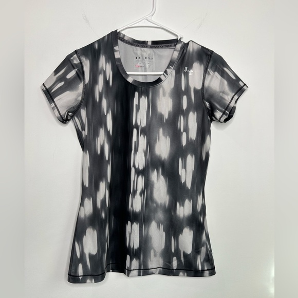 Under Armour Top - Picture 1 of 5